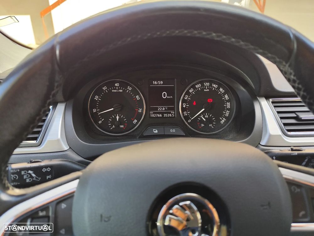 Skoda Rapid Spaceback 1.2 TSi Ambition - 2