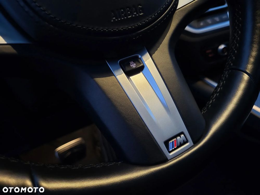 BMW Seria 3 320d Touring xDrive M Sport - 29