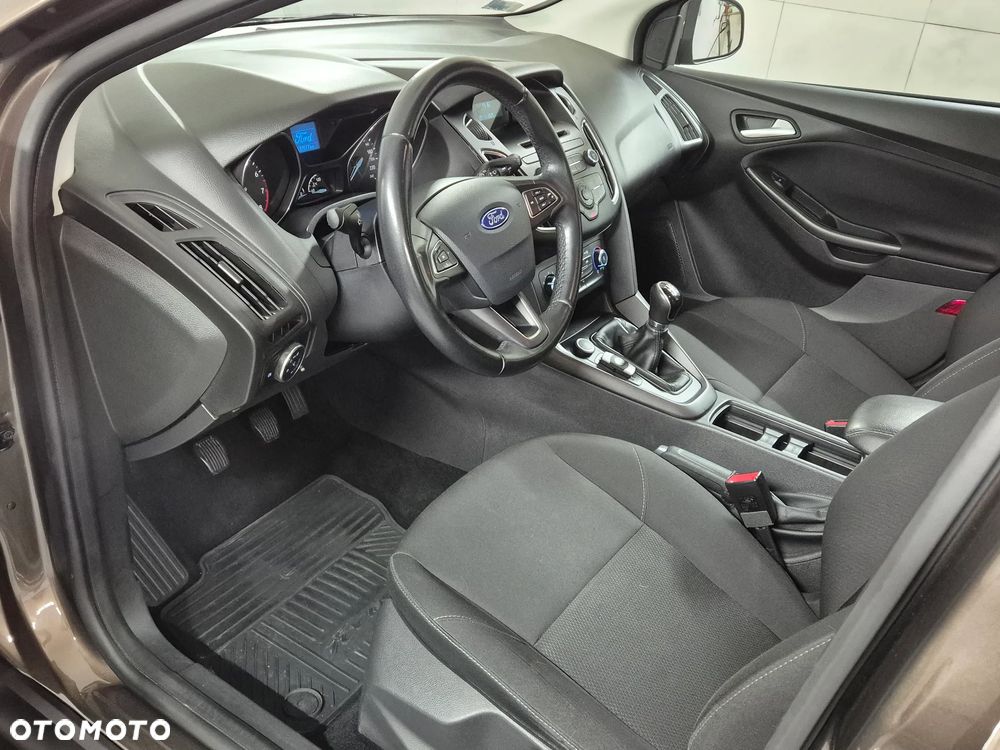 Ford Focus 1.6 Trend - 6