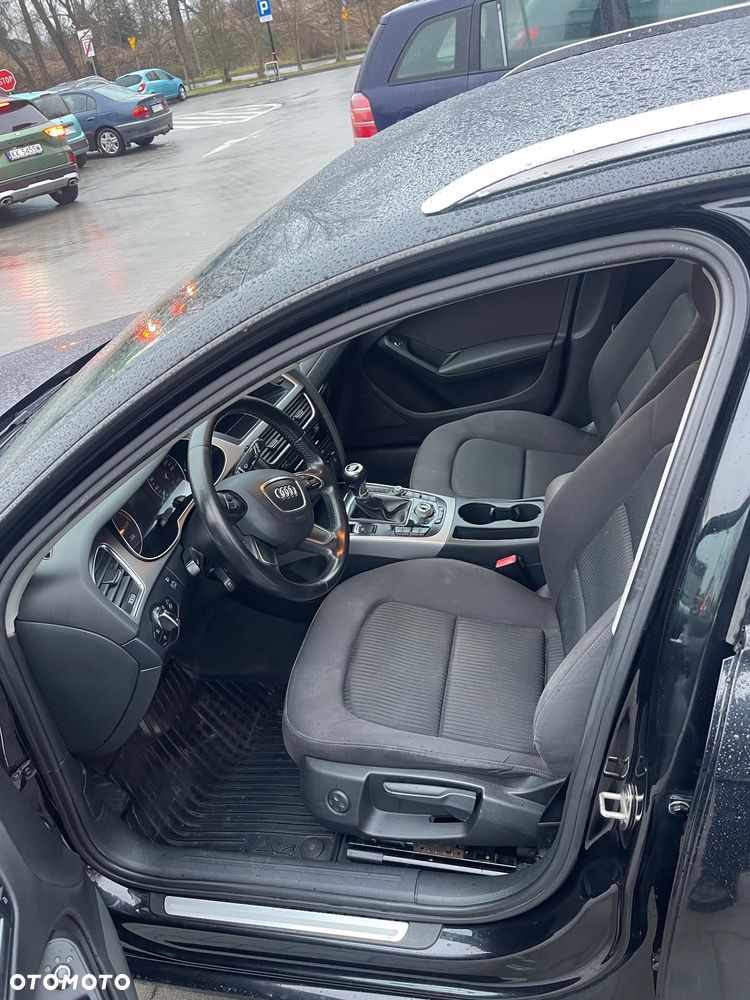 Audi A4 Avant 2.0 TDI DPF Ambiente - 17