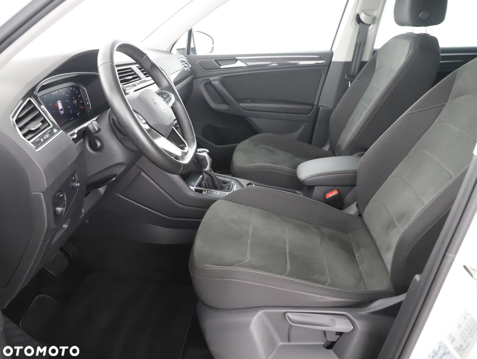 Volkswagen Tiguan 2.0 TSI 4Mot Elegance DSG - 9