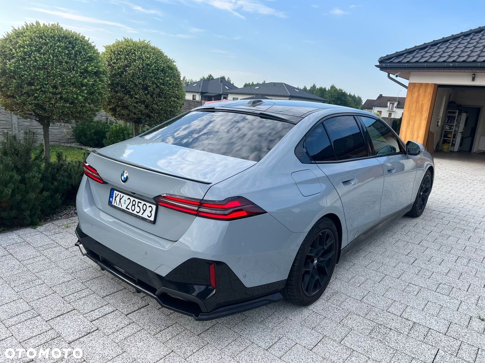 BMW Seria 5 520d xDrive mHEV - 5