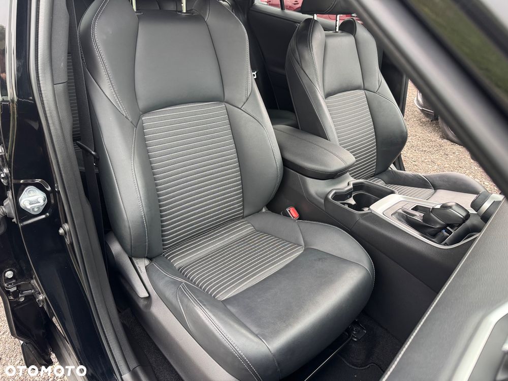 Toyota RAV4 2.5 Hybrid Black Edition by JBL 4x2 - 12