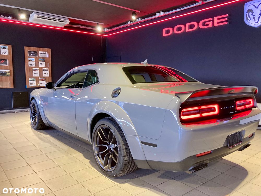 Dodge Challenger 6.2 Hellcat Widebody - 8