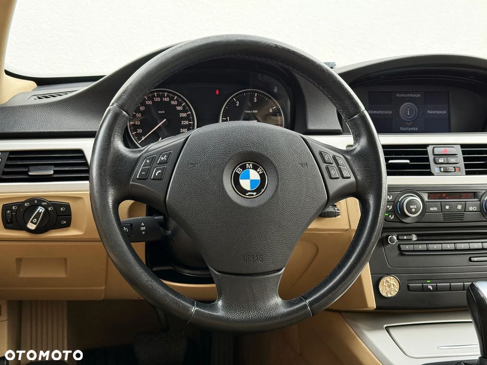 BMW Seria 3 318d Touring Sport Line - 14