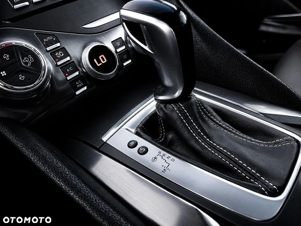 DS Automobiles DS 5 - 25