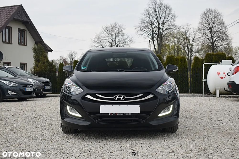 Hyundai i30 1.6 CRDI Trend - 3