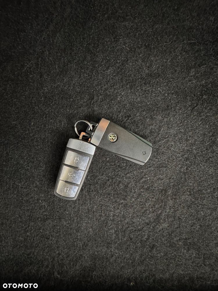 Volkswagen Passat 1.6 TDI Comfortline - 26