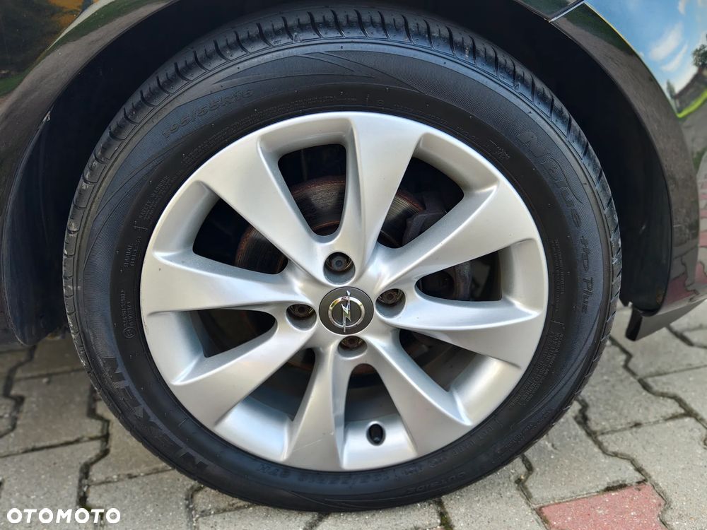 Opel Corsa 1.4 16V Active - 26