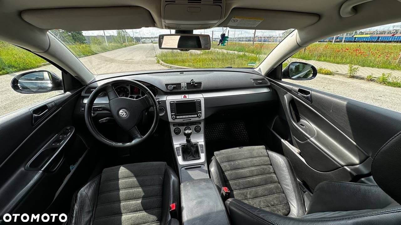 Volkswagen Passat 2.0 FSI Comfortline - 7