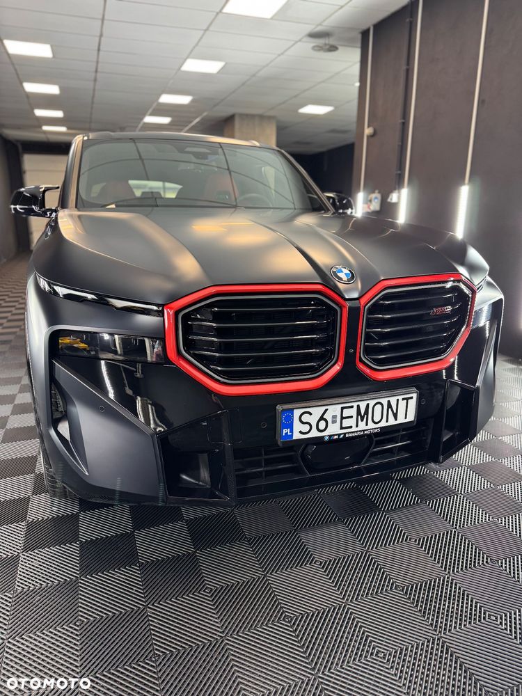 BMW XM - 4