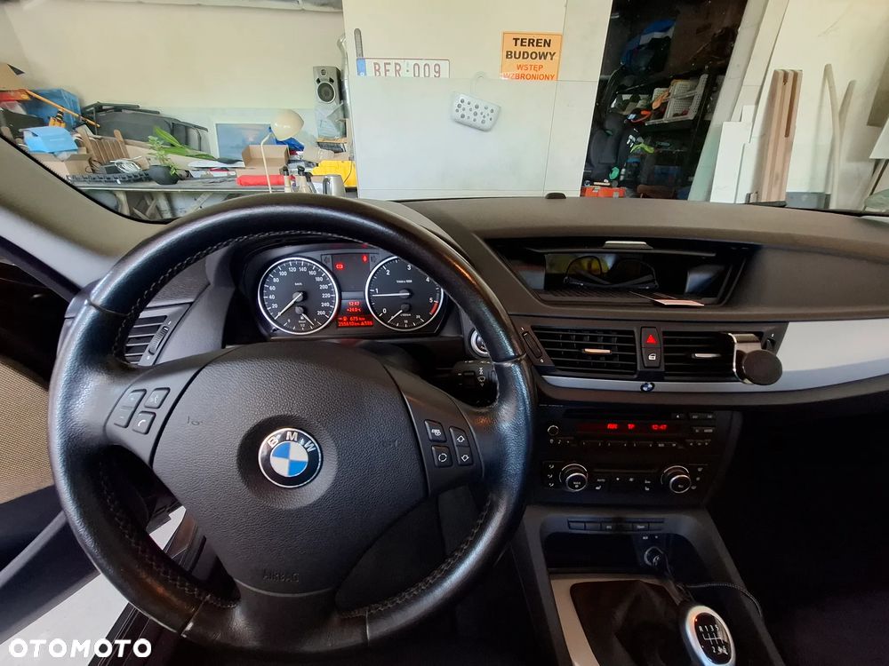 BMW X1 sDrive18d - 22
