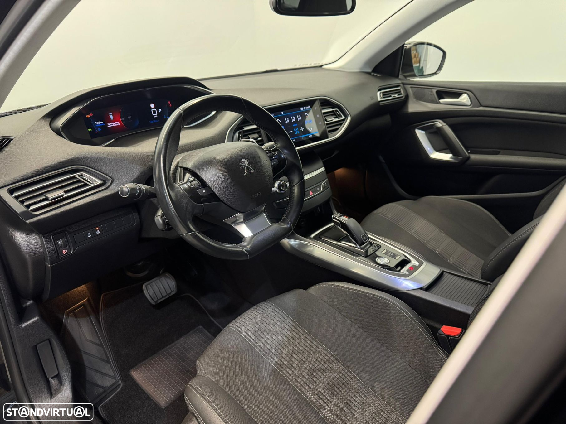 Peugeot 308 SW 1.5 BlueHDi Style EAT8 - 3