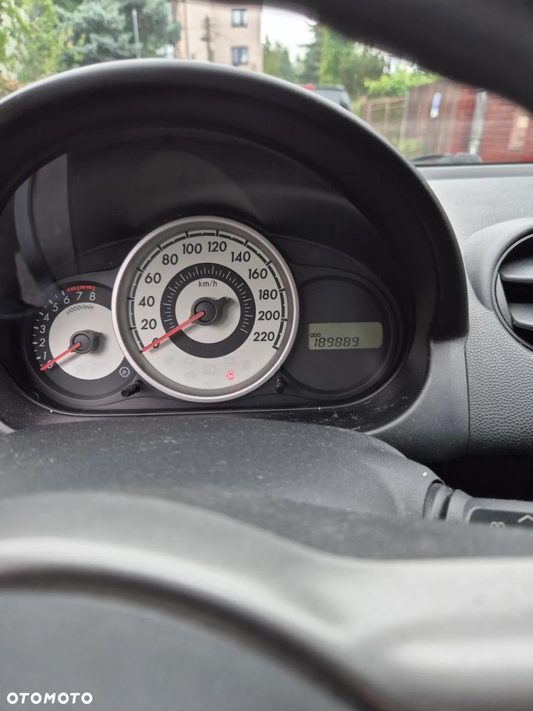 Mazda 2 1.3 Exclusive - 8