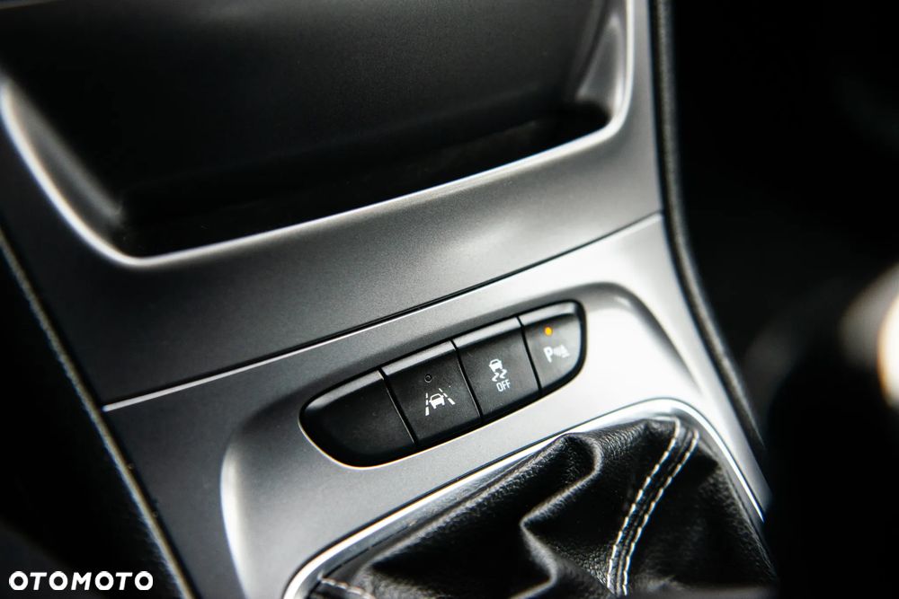 Opel Astra 1.4 Turbo Edition - 36