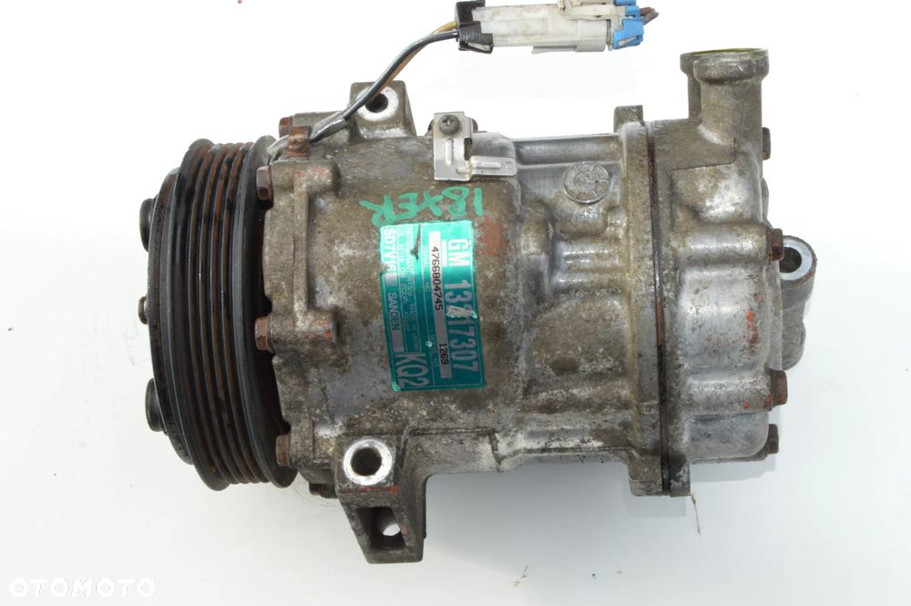 sprężarka klimatyzacji opel astra h zafira b  vectra c 1.8 16v z18xer 13217307 - 3