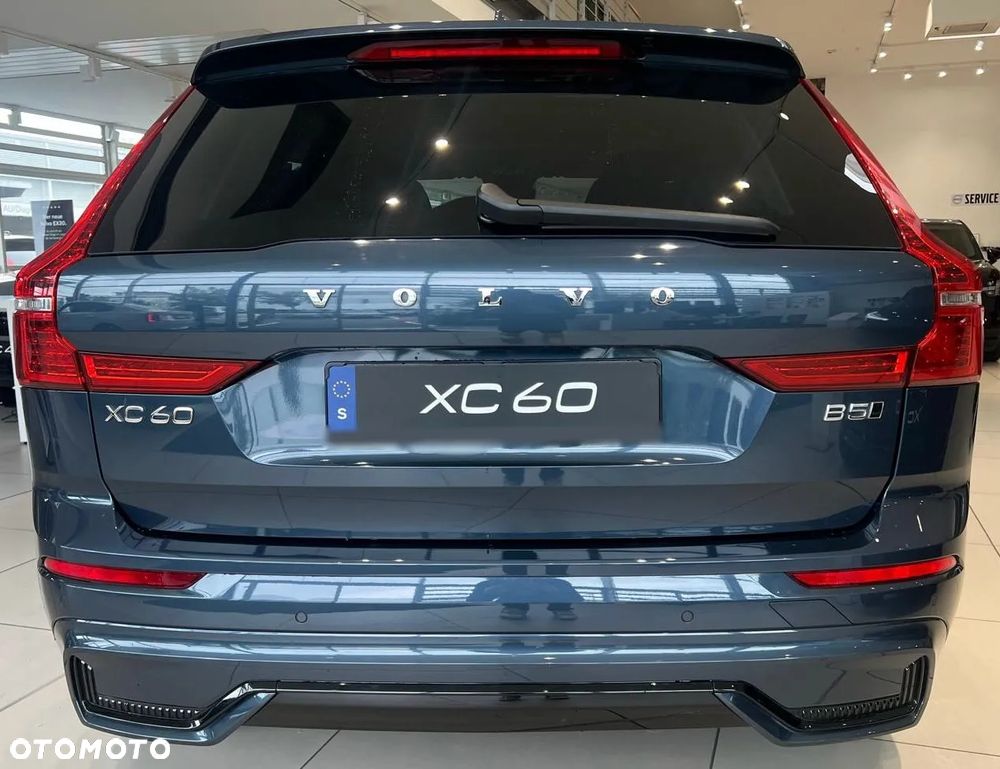 Volvo XC 60 B5 B AWD Ultimate Dark - 14