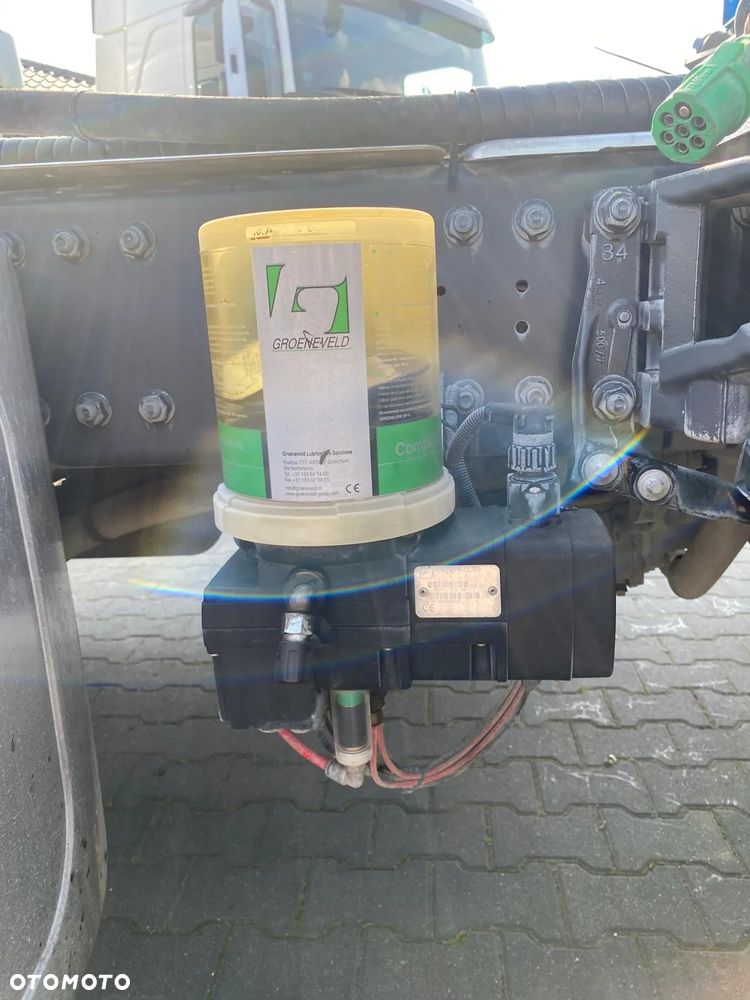 DAF Xf 106.480 niska kabina 2018 hydraulika do wywrotu ruchomej podłogi wron-pol - 9