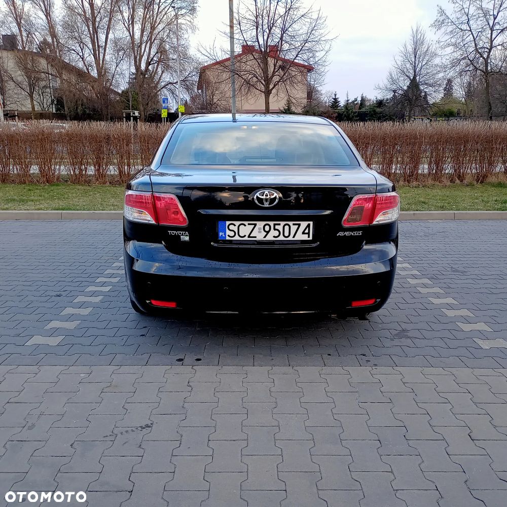 Toyota Avensis 1.8 Luna - 4