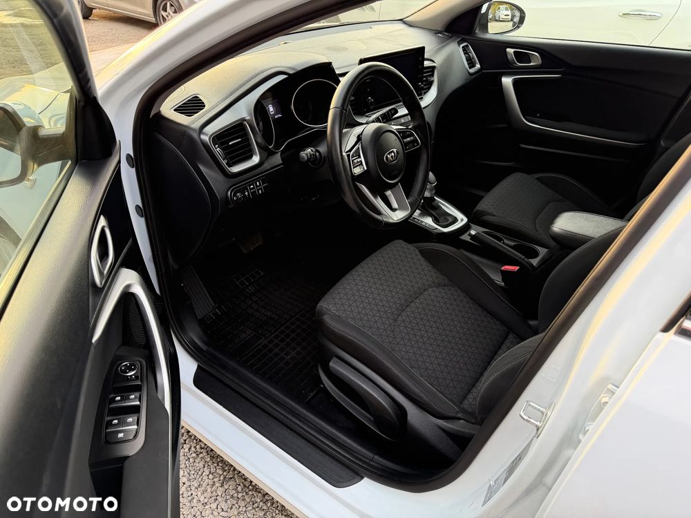 Kia Ceed 1.5 T-GDI GT-Line DCT - 27