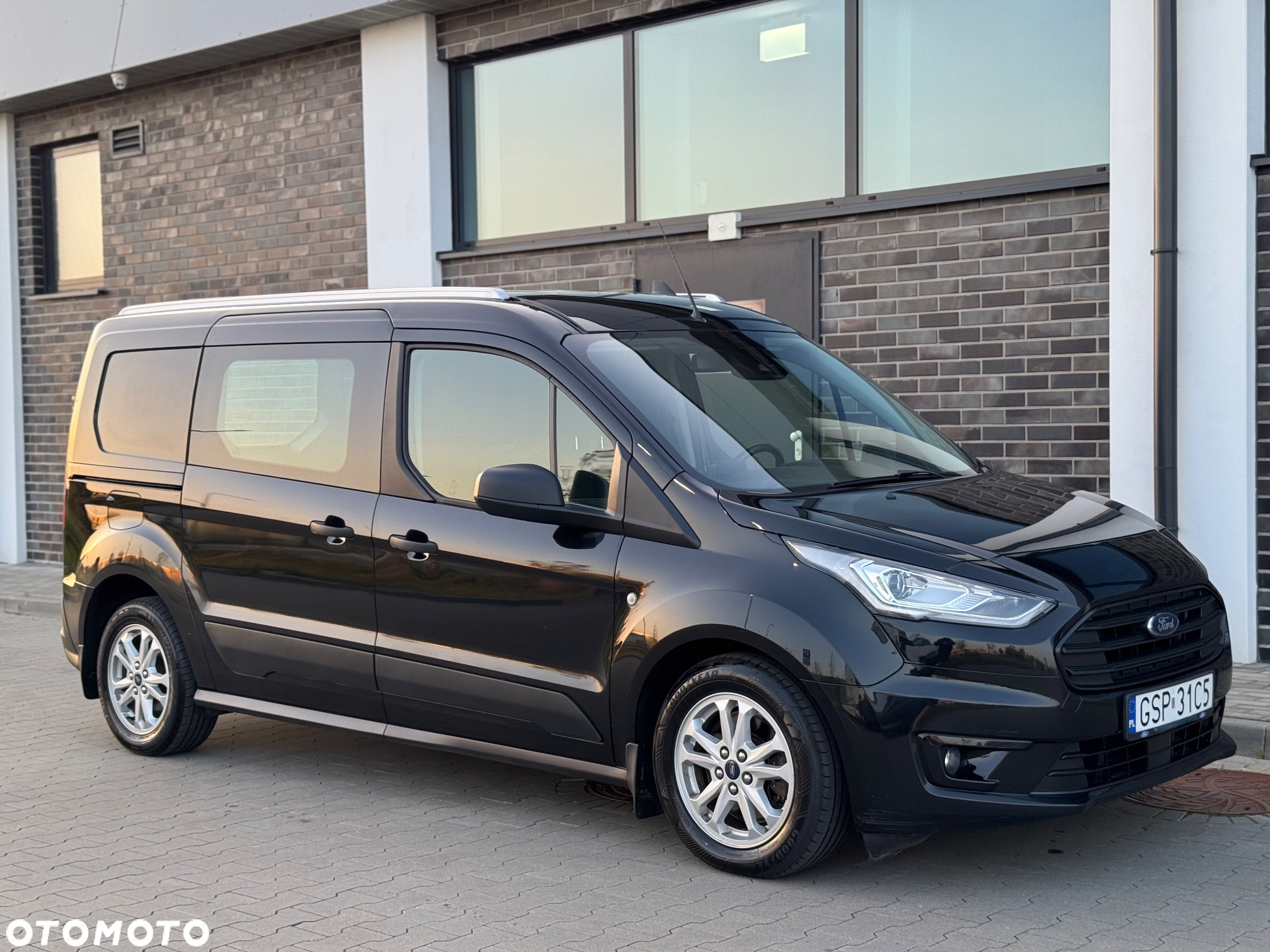 Ford Transit Connect - 14