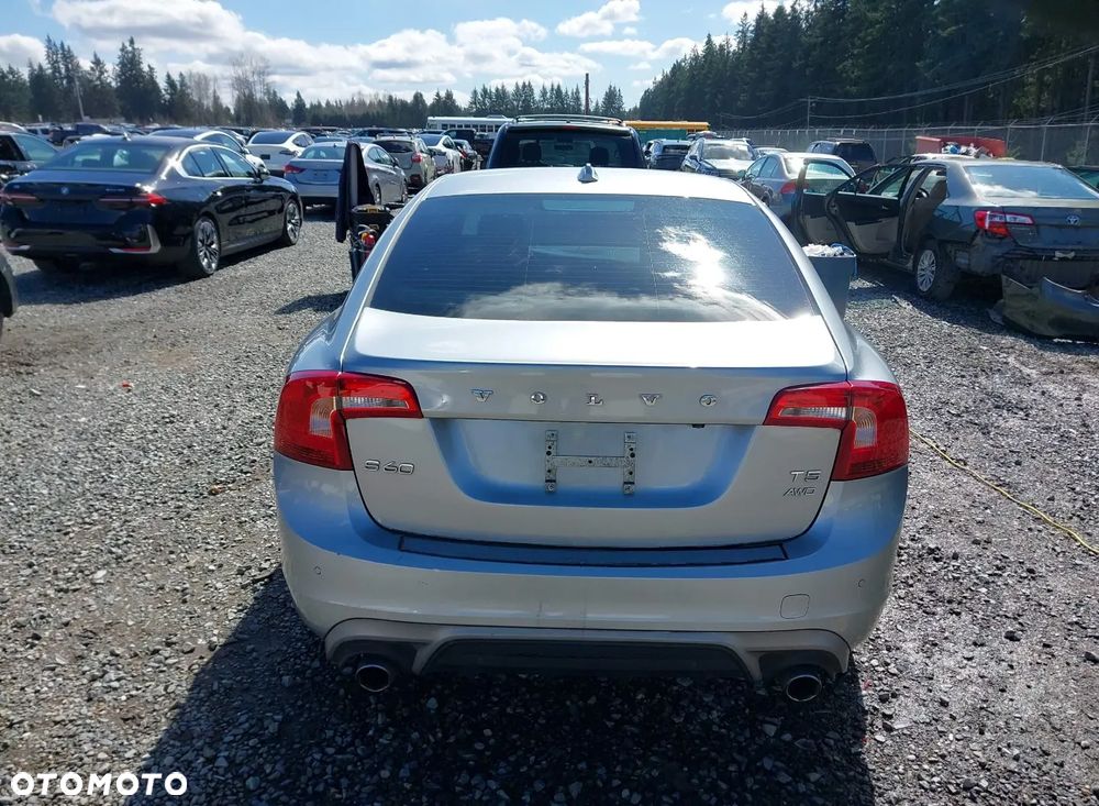 Volvo S60 - 4