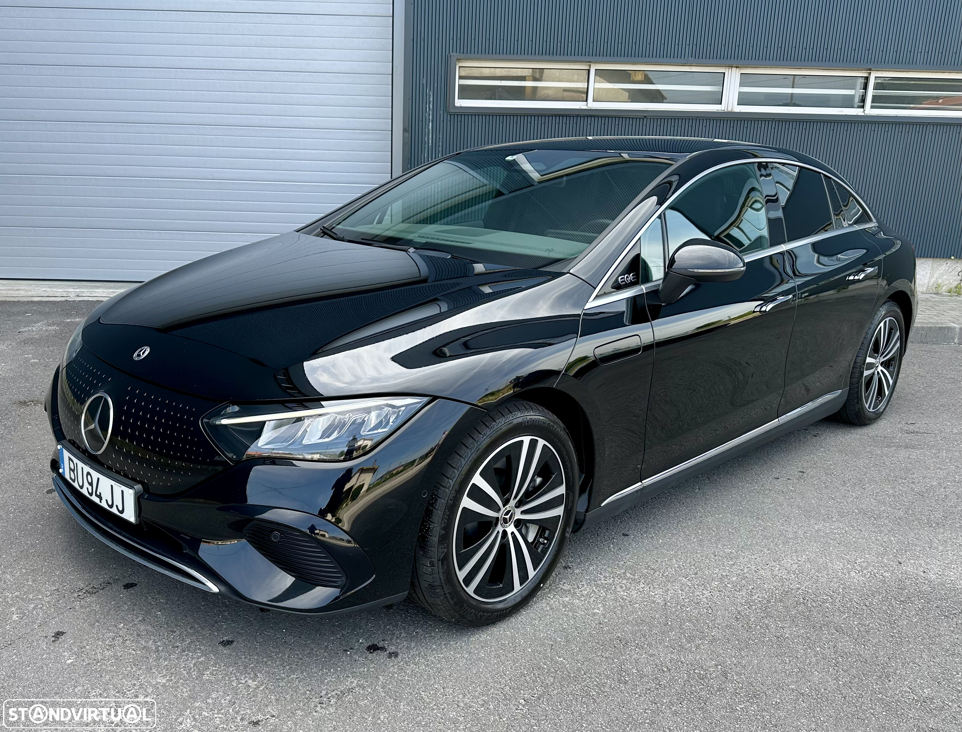 Mercedes-Benz EQE 300 Edition Electric Art - 4