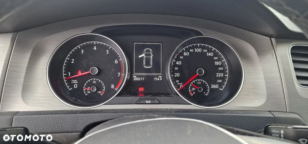 Volkswagen Golf - 9
