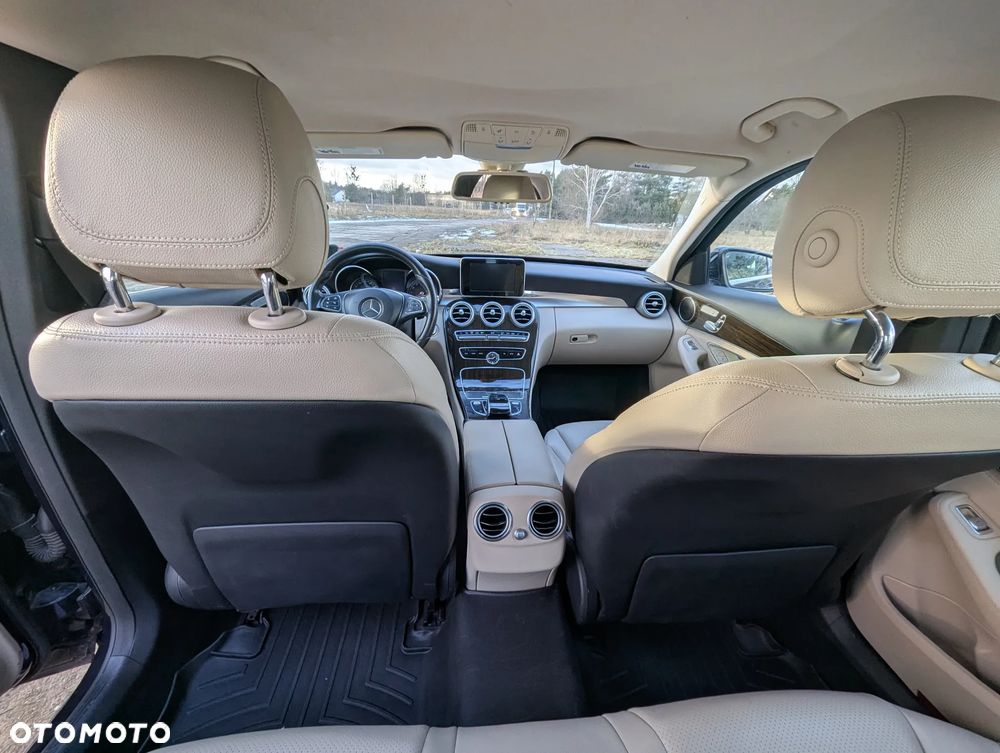 Mercedes-Benz Klasa C 300 7G-TRONIC - 16