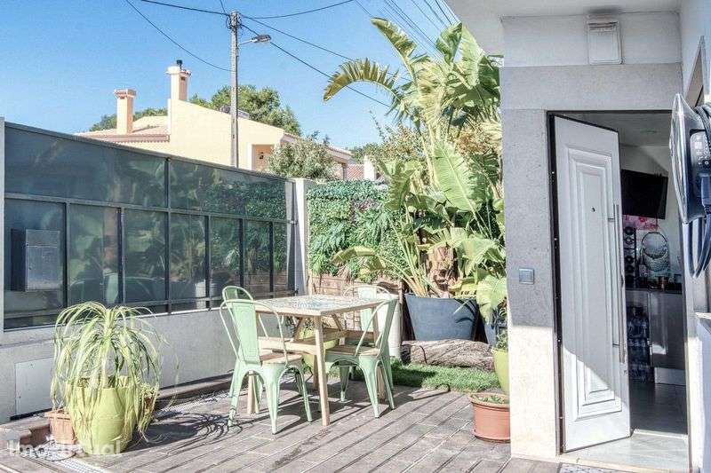 Moradia T 5 com apartamento no Estoril com piscina Aquecida - Grande imagem: 5/12