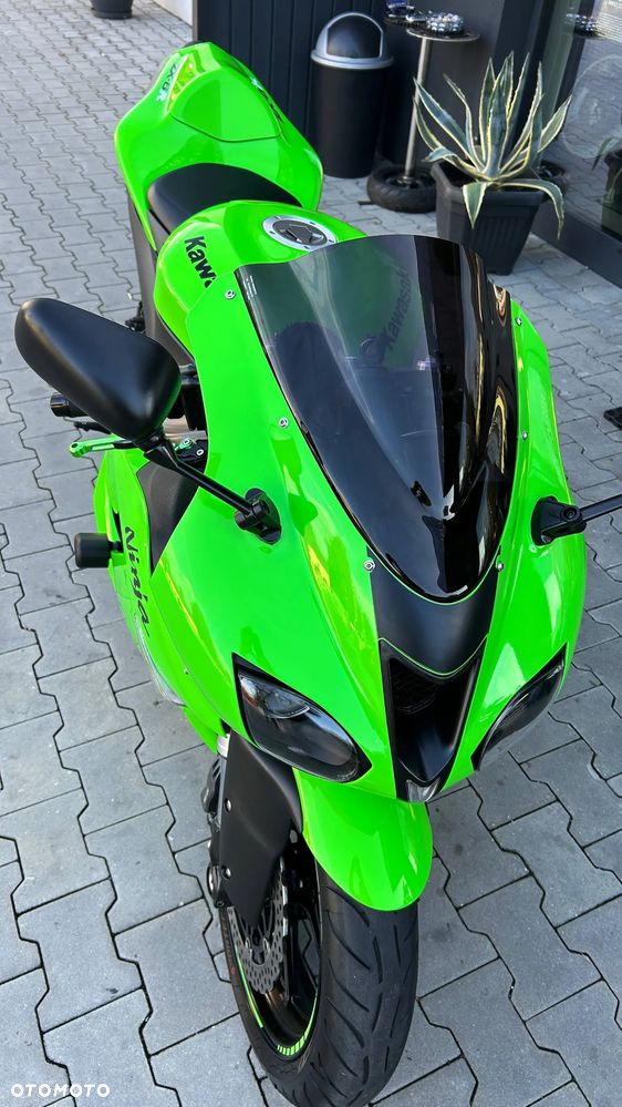 Kawasaki ZX - 18