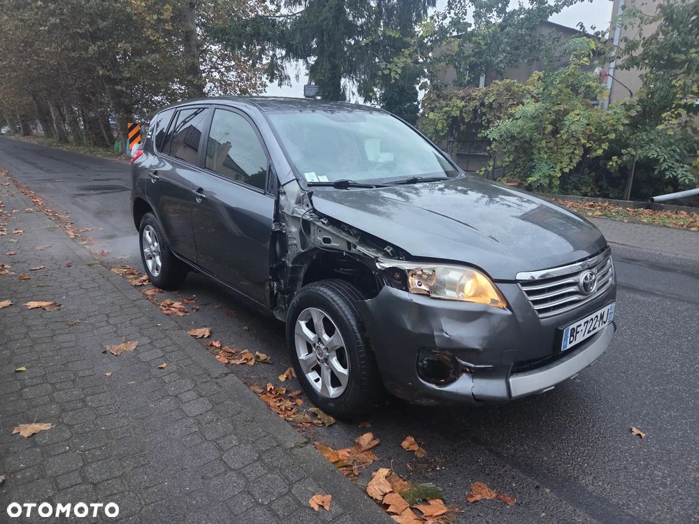 Toyota RAV4 2.2 D-4D 4x4 Executive - 24
