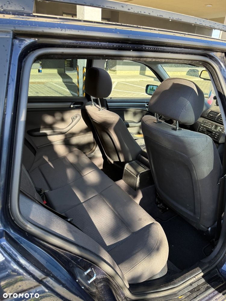 BMW Seria 3 316i - 8