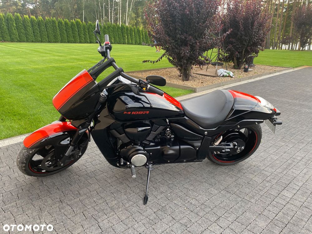 Suzuki Boulevard - 1
