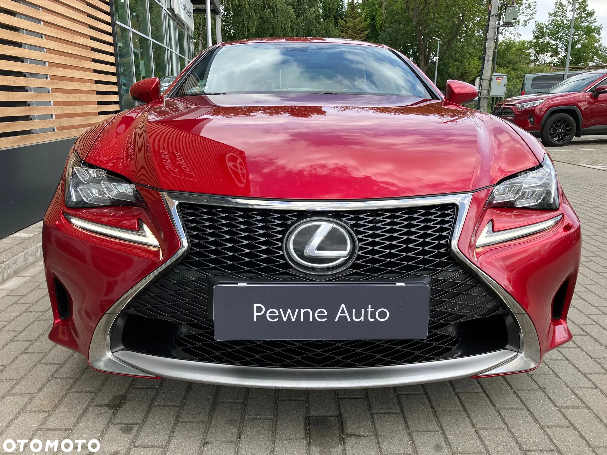Lexus RC 200t / 300 F Sport - 14