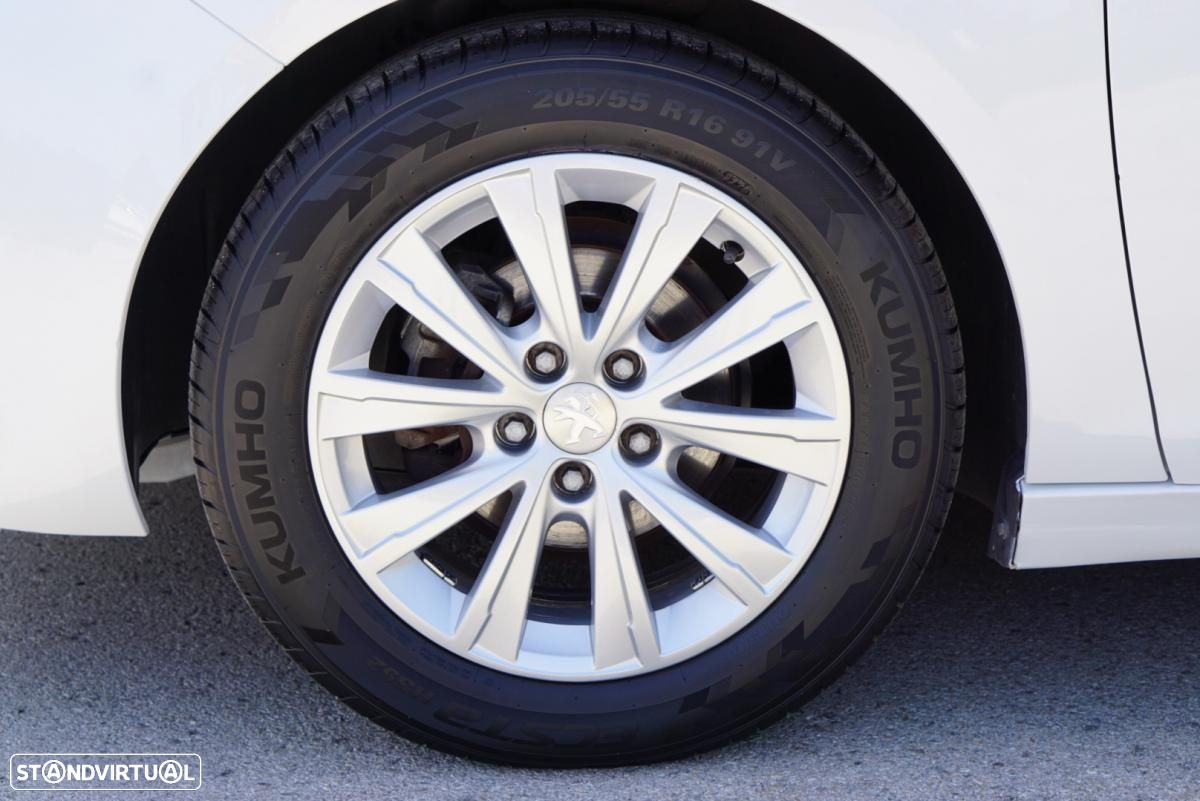 Peugeot 308 1.2 PureTech Style - 12