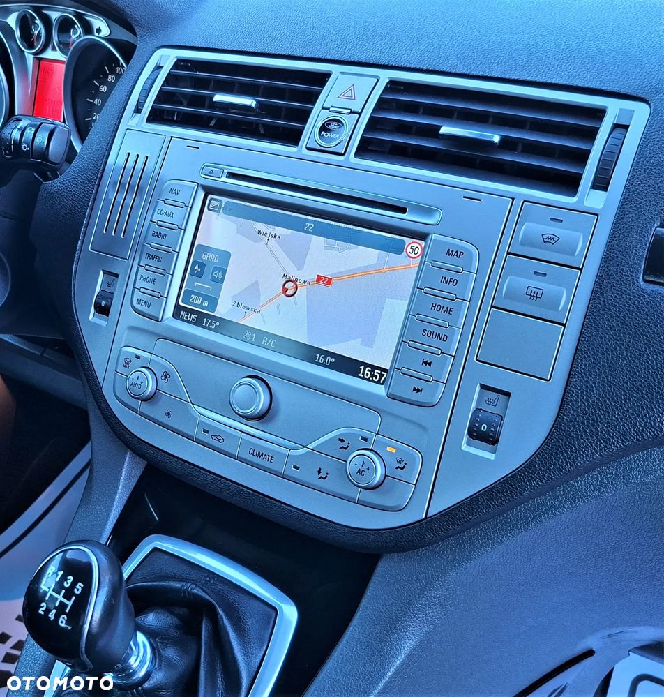 Ford Kuga 2.0 TDCi 4x4 Titanium - 31