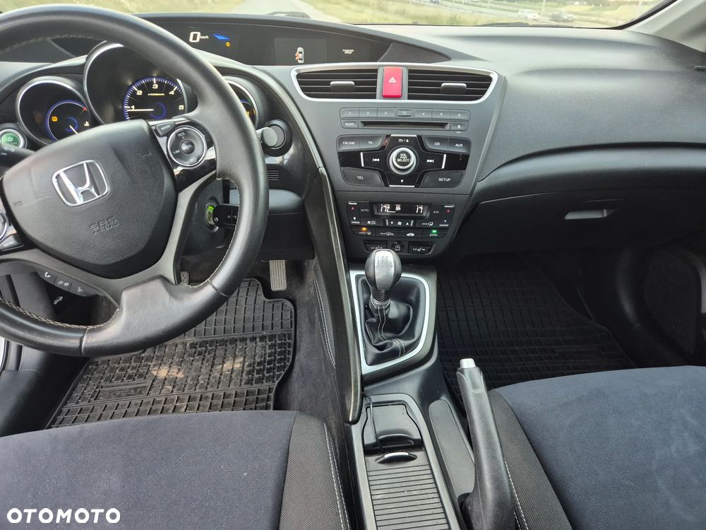 Honda Civic 1.6 i-DTEC Lifestyle Black Edition - 3
