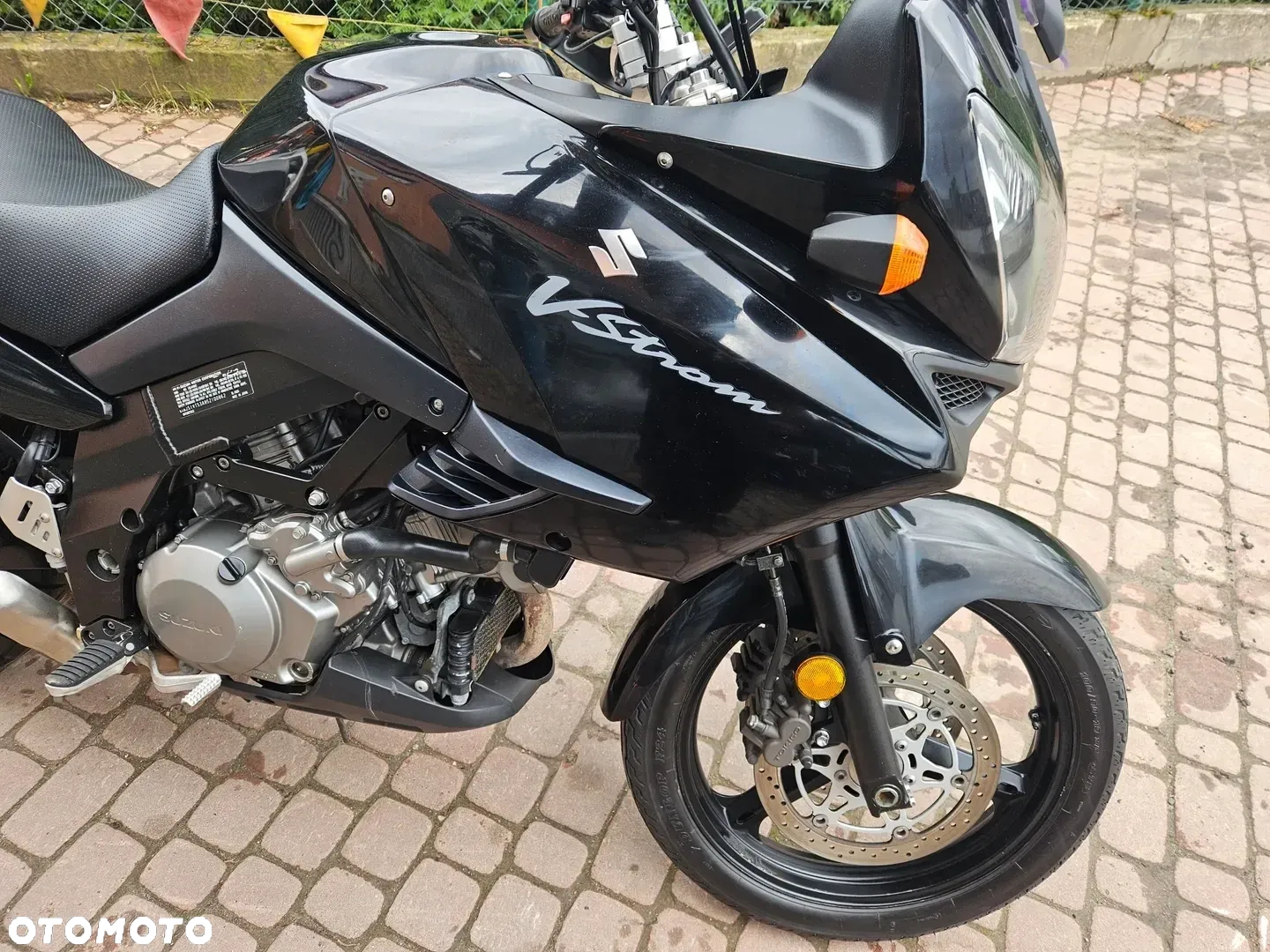 Suzuki DL - 4