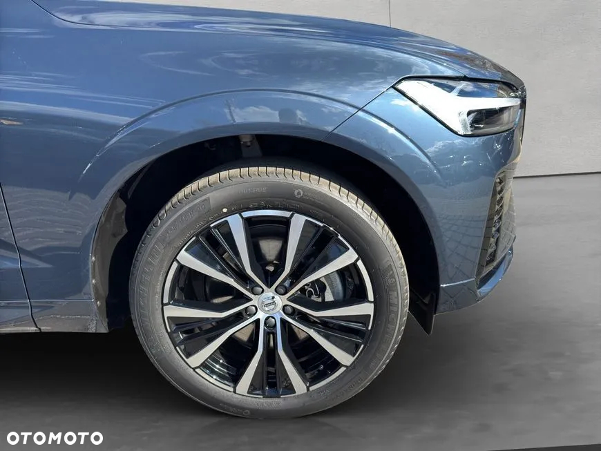 Volvo XC 60 B4 B Plus Dark - 8