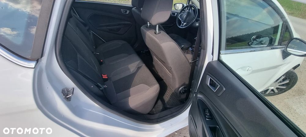 Ford Fiesta 1.0 EcoBoost mHEV Titanium - 20