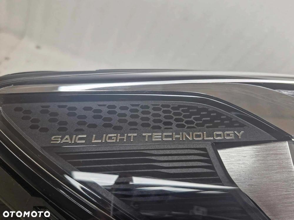 MG HS EHS LAMPA PRAWA PRZÓD 11434082 - 17