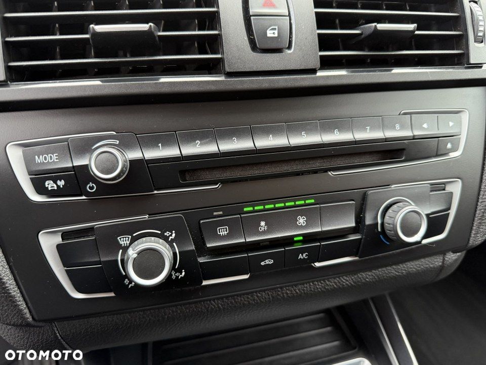 BMW Seria 1 116i Sport Line - 25