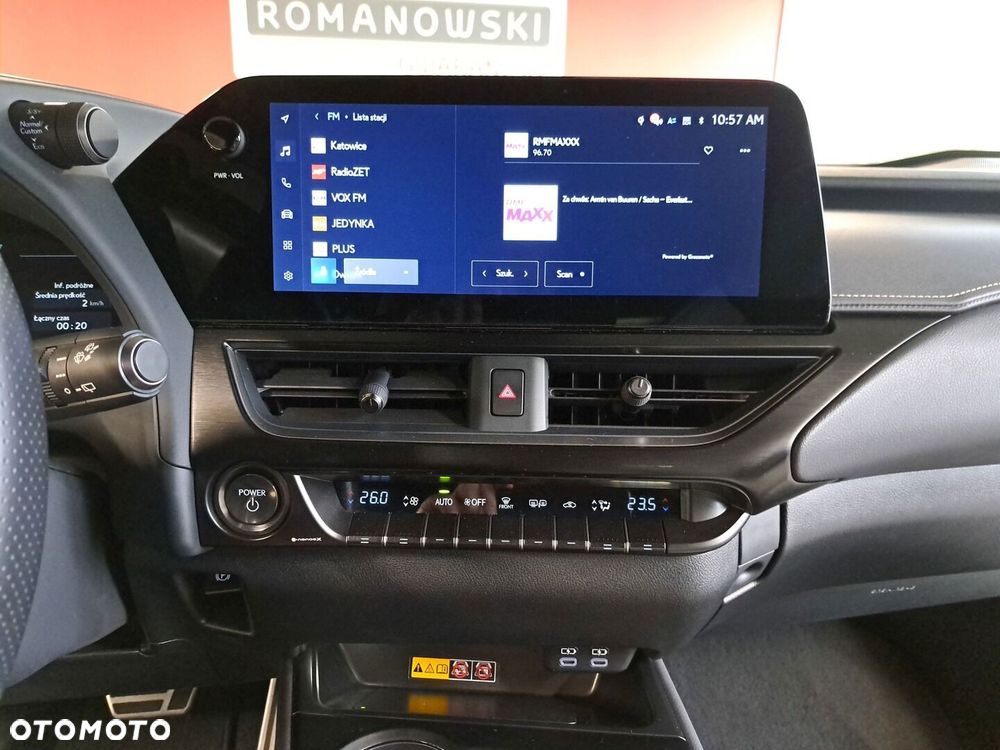 Lexus UX - 21