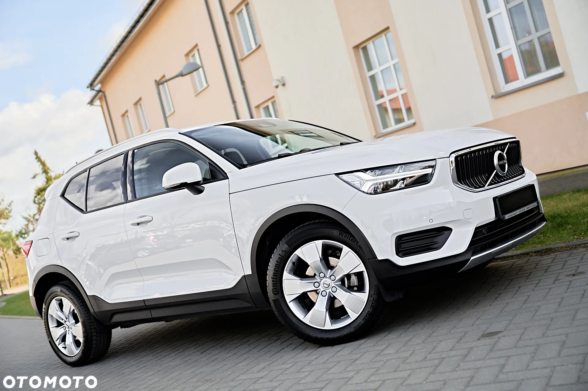 Volvo XC 40 T3 Momentum Pro - 9