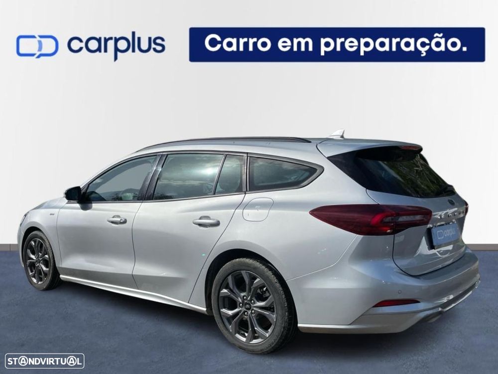 Ford Focus 1.0 EcoBoost MHEV ST-Line - 2