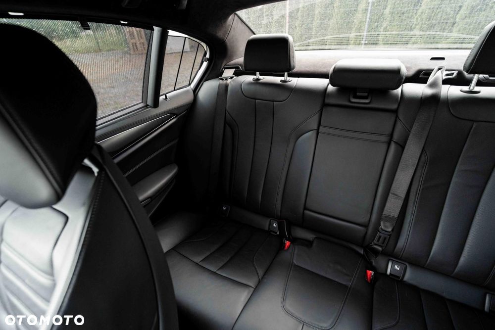 BMW M5 Standard - 18