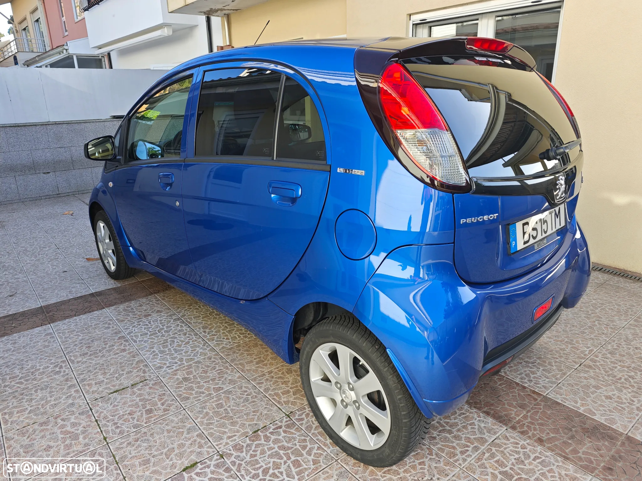 Peugeot iOn - 33