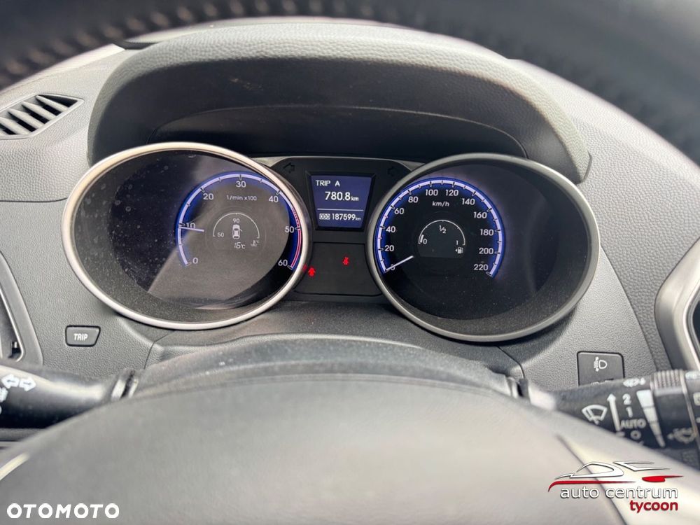 Hyundai ix35 - 15