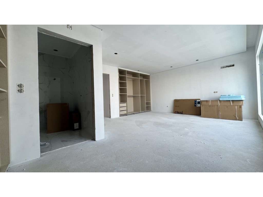 Apartamento T5 (3 Suítes) com 2 Terraços e Garagem em Box - Urbaniz... - Grande imagem: 5/21